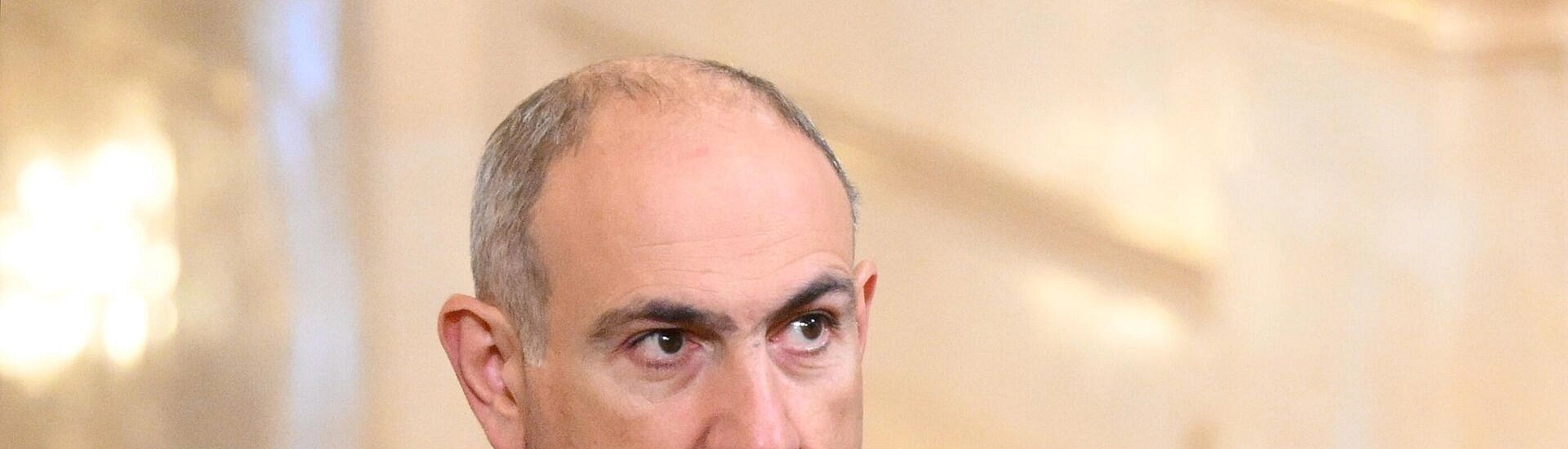 Пашинян встретится с Путиным на саммите ШОС и посетит Россию в сентябре