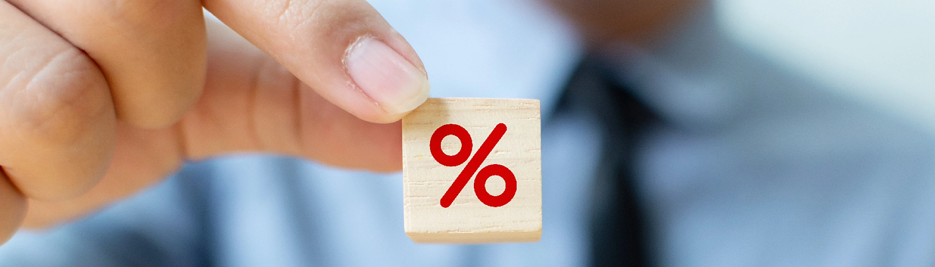 В Сбербанке допустили снижение ключевой ставки до 14-15% к концу года