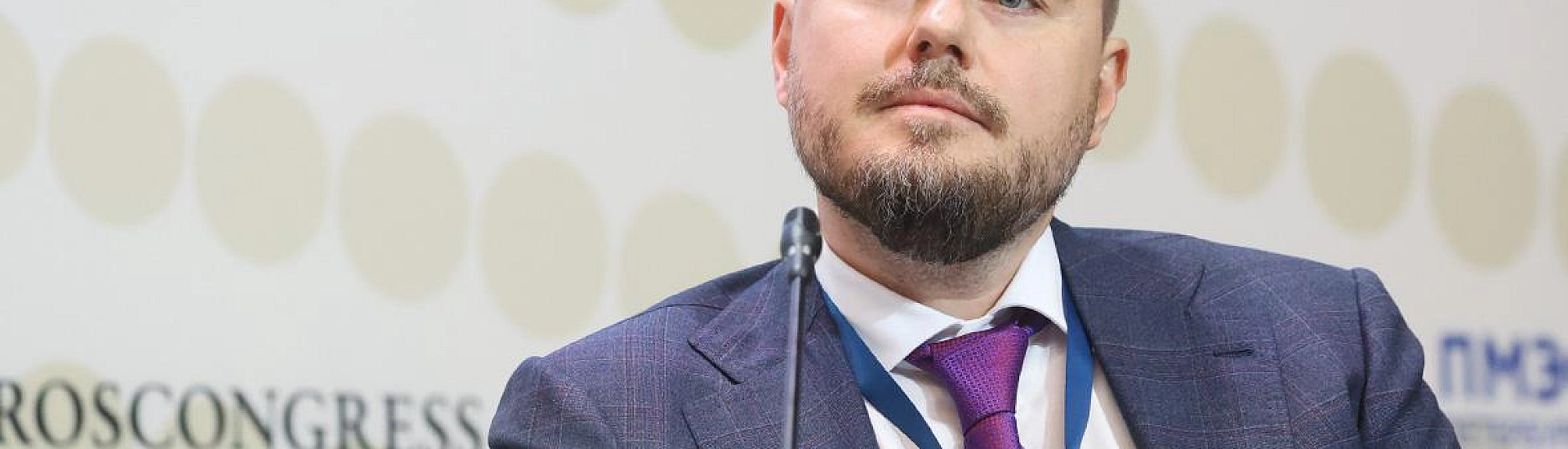 Госконтракт для «уголовника» Ушеровича: заграничная «содержанка» группы 1520