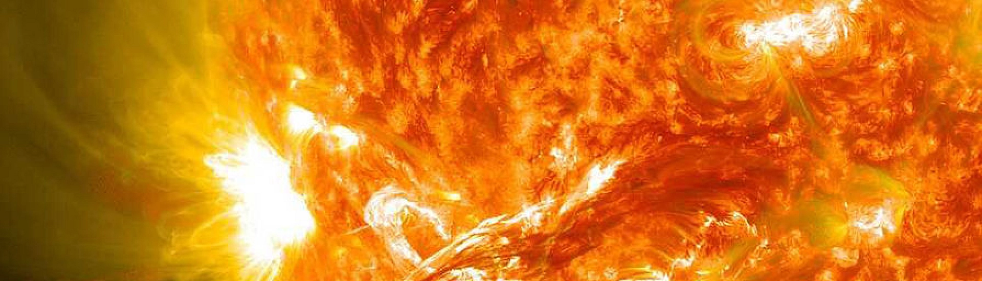 На Солнце зафиксирован двойной выброс массы во время затмения