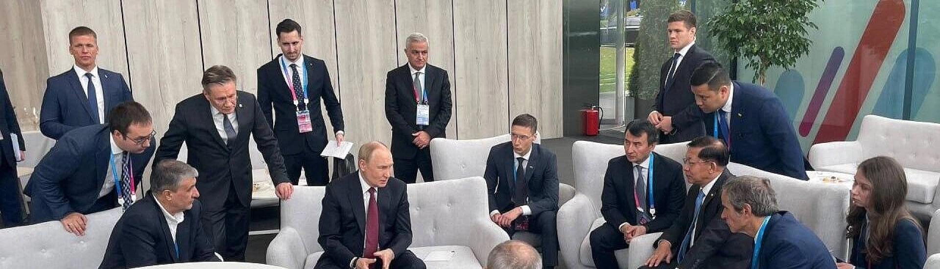 Путин и зарубежные лидеры посетили музей «Атом» на ВДНХ в рамках Глобального атомного форума