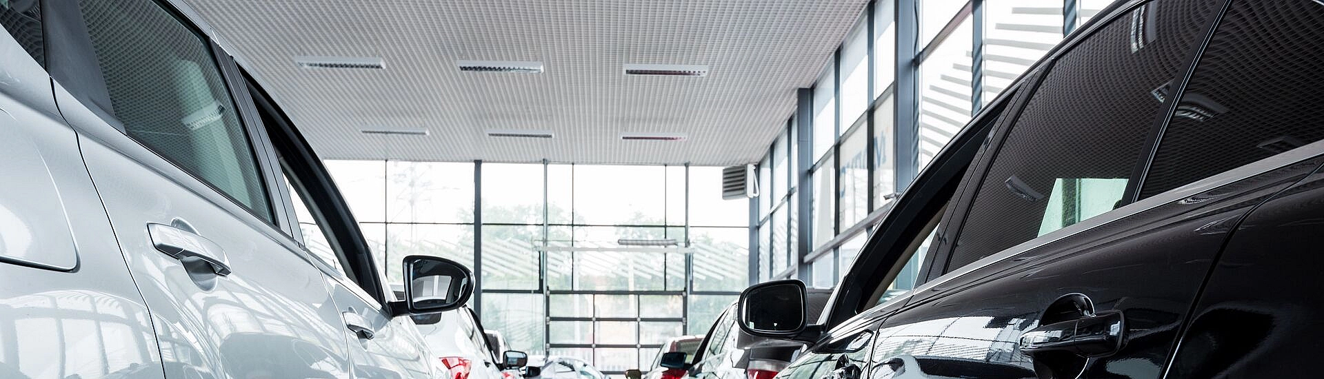 Российский авторынок показал лучший результат 2025 года: продажи выросли на фоне ожиданий подорожания