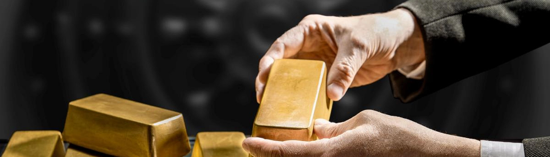 Золото обновило исторический рекорд, превысив $4000 за унцию
