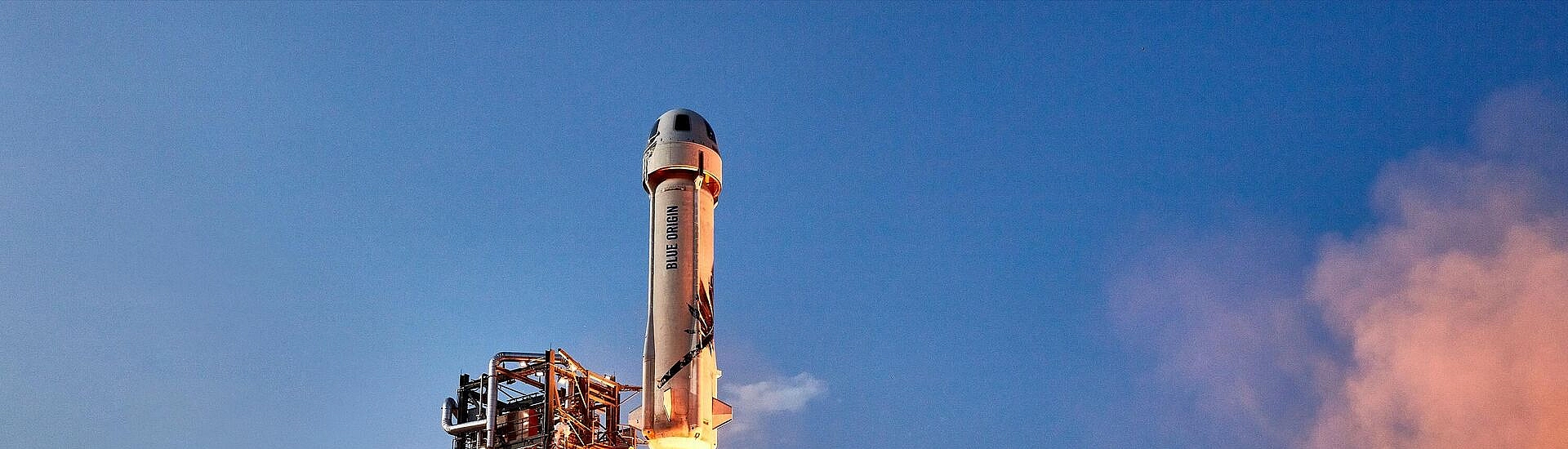 Blue Origin отправила в космос шестерых туристов на борту корабля New Shepard