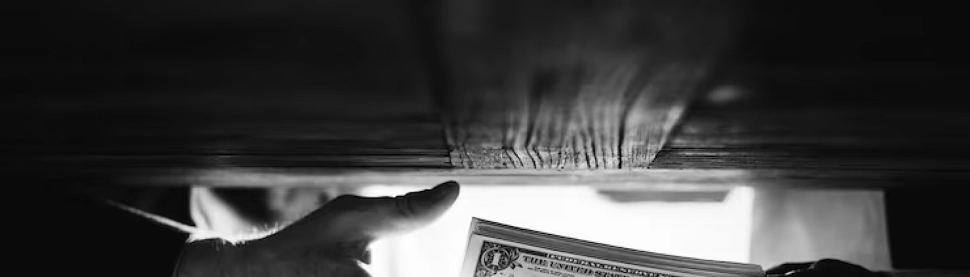 В Омске пенсионерка отдала мошенникам более 74 миллионов рублей, поверив «сотруднику ФСБ»