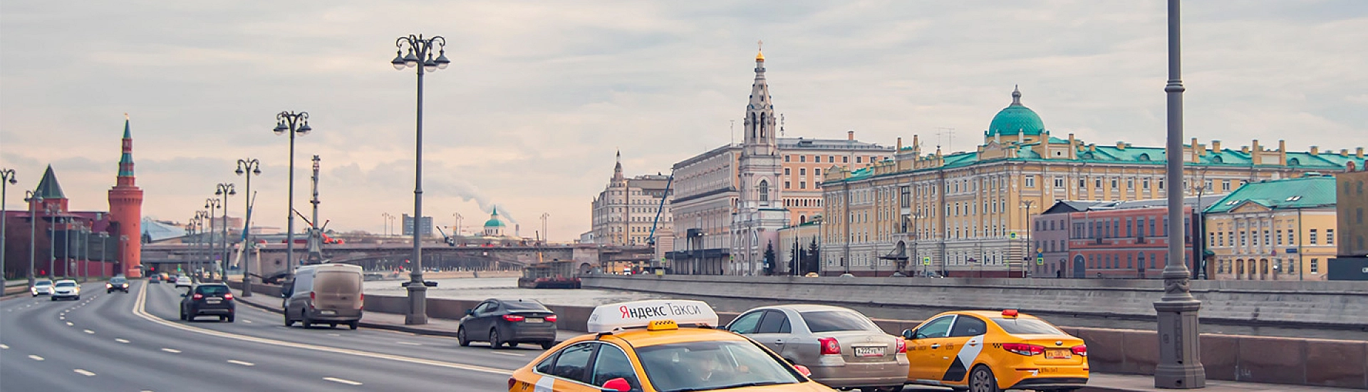 В Москве предложили повысить стоимость патента для таксистов до 9 тысяч рублей в месяц