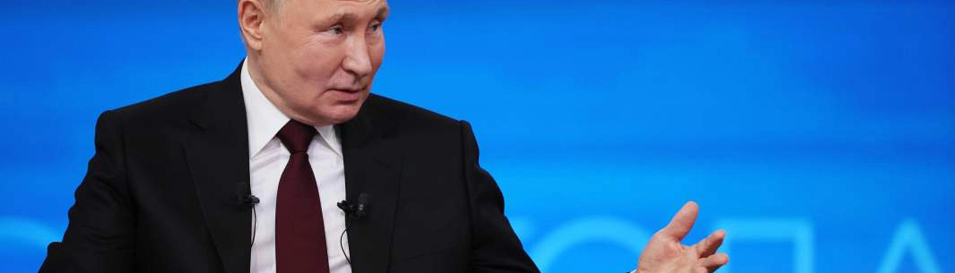 Более 414 тысяч вопросов уже поступили для прямой линии с Владимиром Путиным