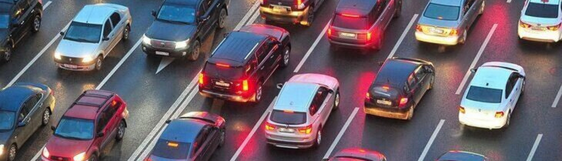 Вечером 24 декабря в Москве прогнозируют сложности с движением на ключевых магистралях
