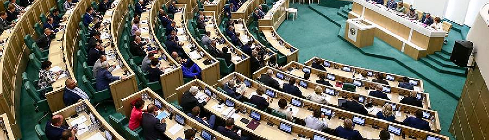 Путин оценил итоги осенней сессии парламента как успешные
