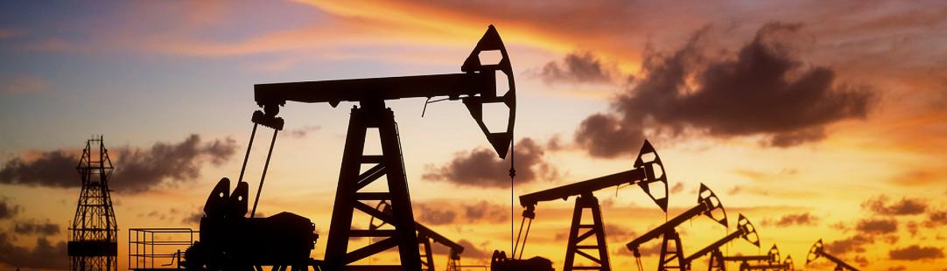 Цены на нефть отыгрывают падение после резкого снижения в конце прошлой недели