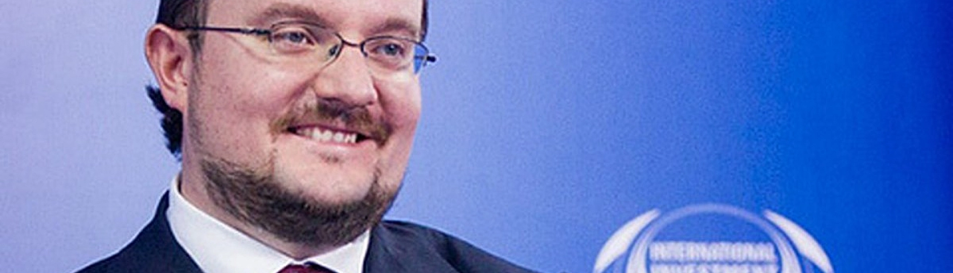 Британский акцент друга Голиковой: из бюджета по госконтрактам и к спонсорам ВСУ?