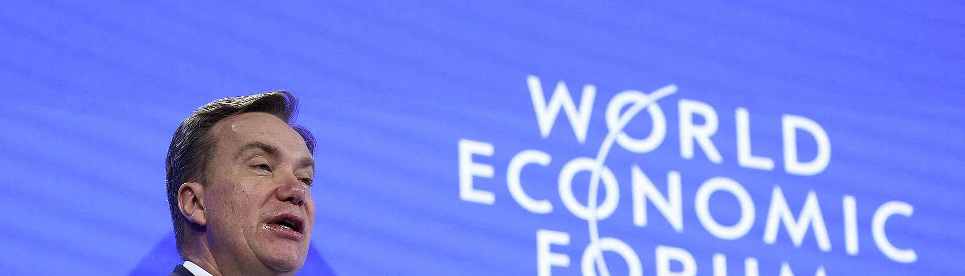 Глава Всемирного экономического форума объявил об уходе после публикаций о контактах с Эпштейном