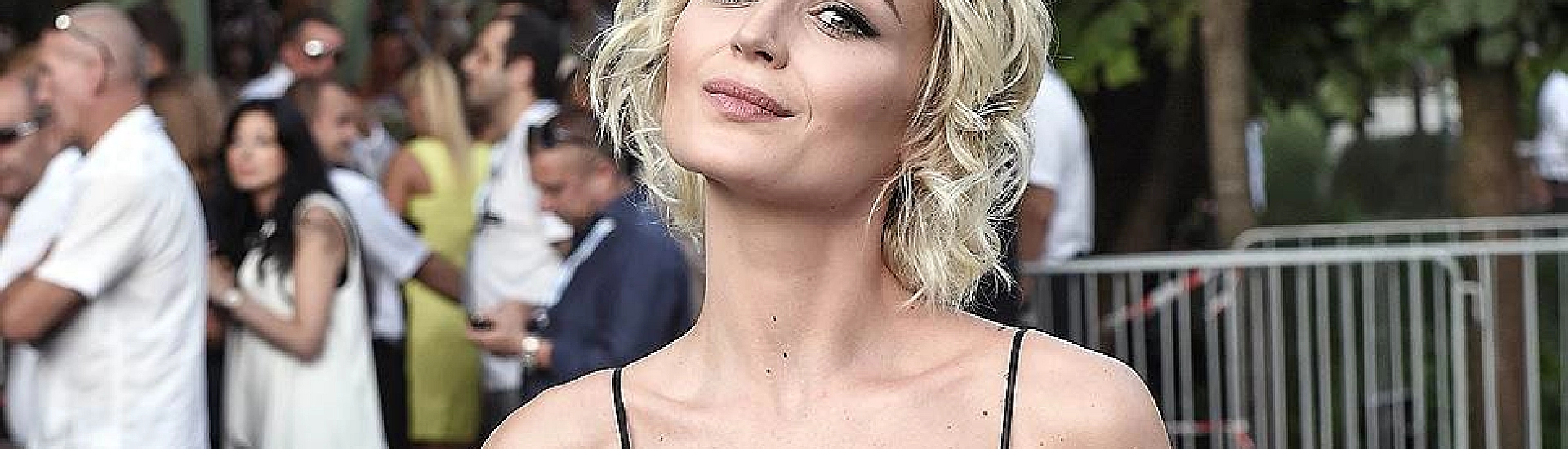 Полина Гагарина раскритиковала песни Анны Асти за пропаганду алкоголя