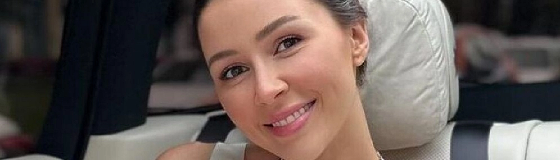 Дочь Анастасии Заворотнюк показала сына в его первый день рождения