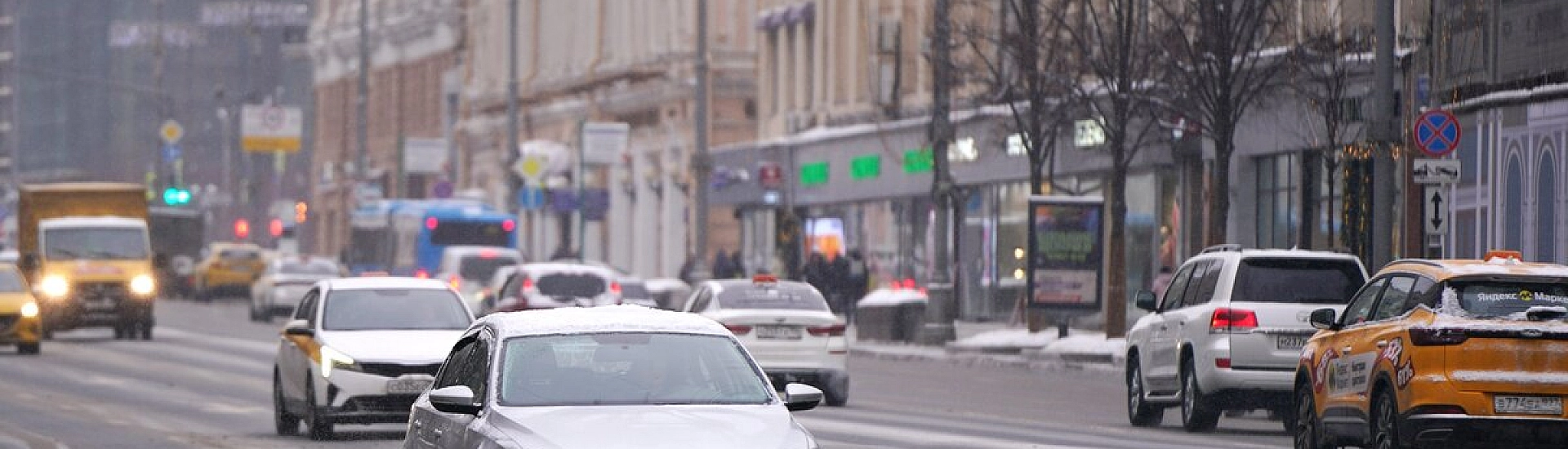 В Москве временно ограничат движение у кладбищ в апреле из-за православных праздников