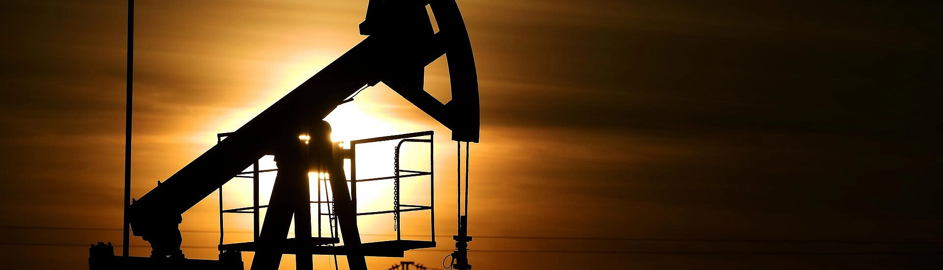 Нефть дешевеет на фоне ожиданий деэскалации на Ближнем Востоке