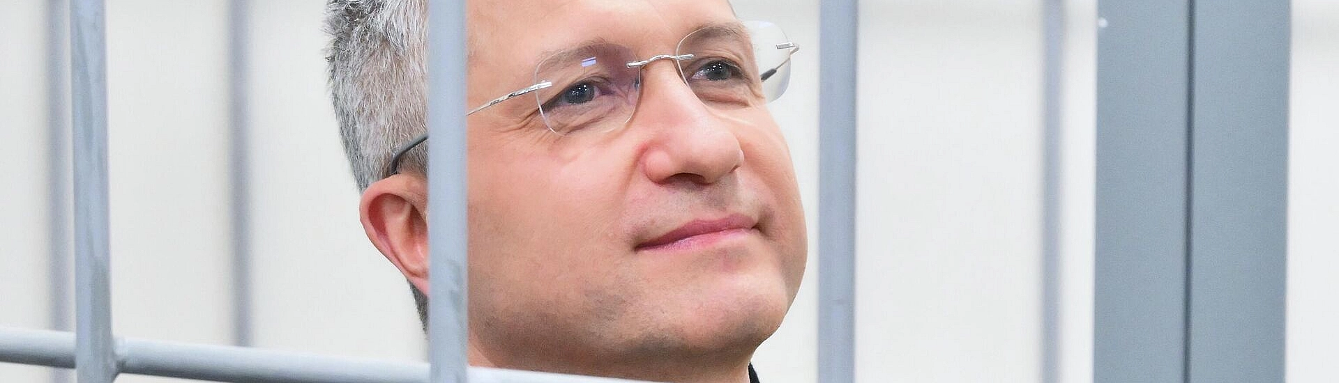 Экс-замминистра обороны Иванов задолжал 216 млн рублей по решению суда