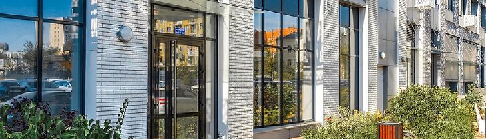 На западе Москвы в новостройках по реновации заняли более 120 нежилых помещений