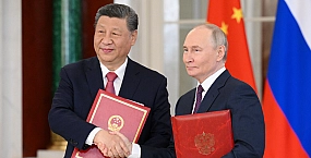 Путин и Си Цзиньпин обсудили двусторонние отношения по телефону