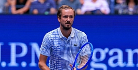 Даниил Медведев вылетел с US Open после поражения от Бенжамена Бонзи