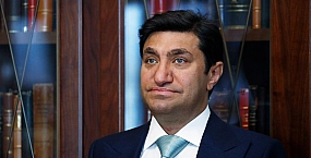Год Нисанов прикрылся китайским