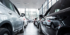 Российский авторынок показал лучший результат 2025 года: продажи выросли на фоне ожиданий подорожания