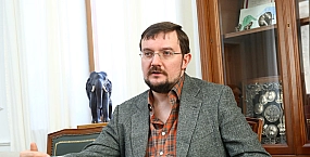 Фармбарон Репик получил госконтракт на 10,5 миллиардов: капитал осядет в Германии?