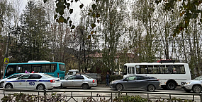 В Амурской области автобус попал в крупное ДТП: один человек погиб, 49 пострадали