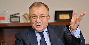 Глава Агентства по страхованию вкладов Андрей Мельников арестован по делу о мошенничестве