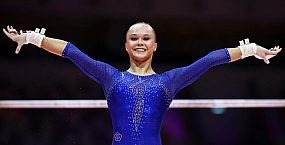 Ангелина Мельникова выиграла золото в опорном прыжке на чемпионате мира в Индонезии