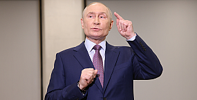 Путин сохраняет высокий уровень доверия — почти 78% россиян положительно оценивают деятельность президента