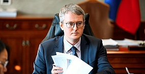 Бензин подорожал в 12-й раз: губернатор-сказочник Солодов заврался?