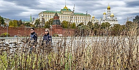 Песков: по саммиту России и США следует ориентироваться на официальные заявления, а не на публикации СМИ