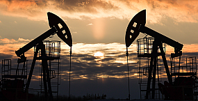 Нефть дешевеет в ожидании отчетов ОПЕК и Международного энергетического агентства