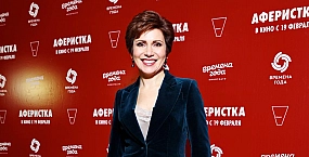 Светлана Зейналова призналась, что «мотивирует» дочерей страшилками о продаже семечек у метро