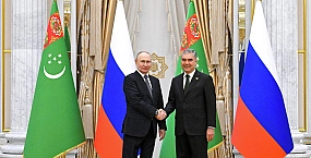 Путин и Мирзиеев пообщались перед началом международного форума в Ашхабаде