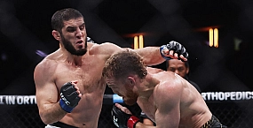 Атаев назвал победы Махачева в UFC главным спортивным впечатлением года