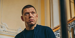 Сергей Лавыгин вышел в свет с супругой Марией Луговой на премьере «Чебурашки 2»