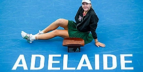 Мирра Андреева вышла во второй круг Australian Open, обыграв Донну Векич