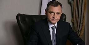 Слюсарь снял сливки с границы: семья губернатора и бизнес на госконтрактах