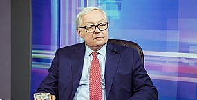 Рябков заявил, что Россия не будет добиваться от США ответа по продлению ДСНВ