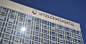 Российская и украинская делегации прибыли в отель InterContinental в Женеве для переговоров