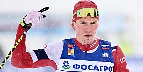 Александр Большунов выиграл разделку классическим стилем на чемпионате России в Южно-Сахалинске