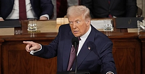 Трамп распорядился приостановить удары по энергетике Ирана на время перемирия