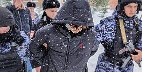 В Челябинске школьник с арбалетом и сигнальным пистолетом напал на одноклассницу