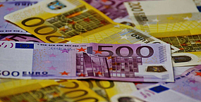 ЕС направит еще 1,4 млрд евро доходов от российских активов Украине