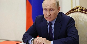 Путин поручил Правительству разработать меры для ускорения экономического роста