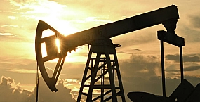 Нефть подорожала более чем на 5% на фоне новой эскалации вокруг Ормузского пролива