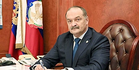 Меликов попросил пока не назначать его на новую работу из-за смены главы Дагестана