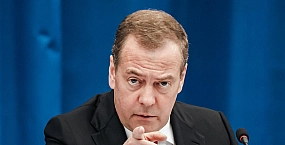 Медведев резко ответил на заявления политиков из стран Балтии